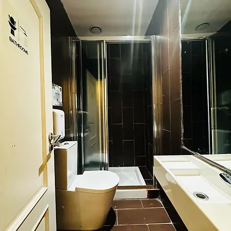 ホステル Marques De Pombal *