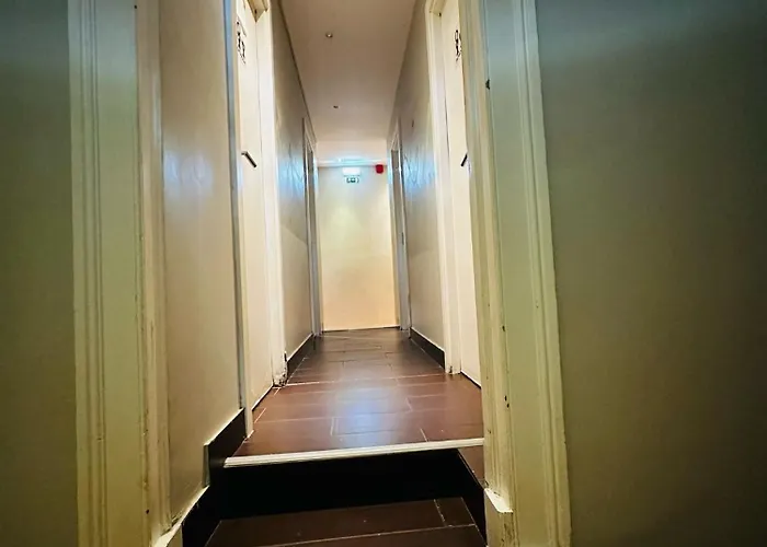 بيت شباب Marques De Pombal